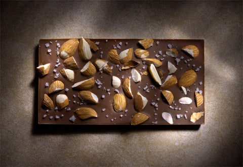 Classical 34% Milk Chocolate Salted Almond Bar